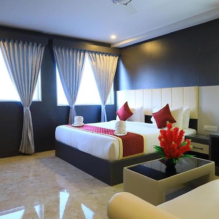 Hotel Brindavan Elite ราเมศวาราม ภายนอก รูปภาพ